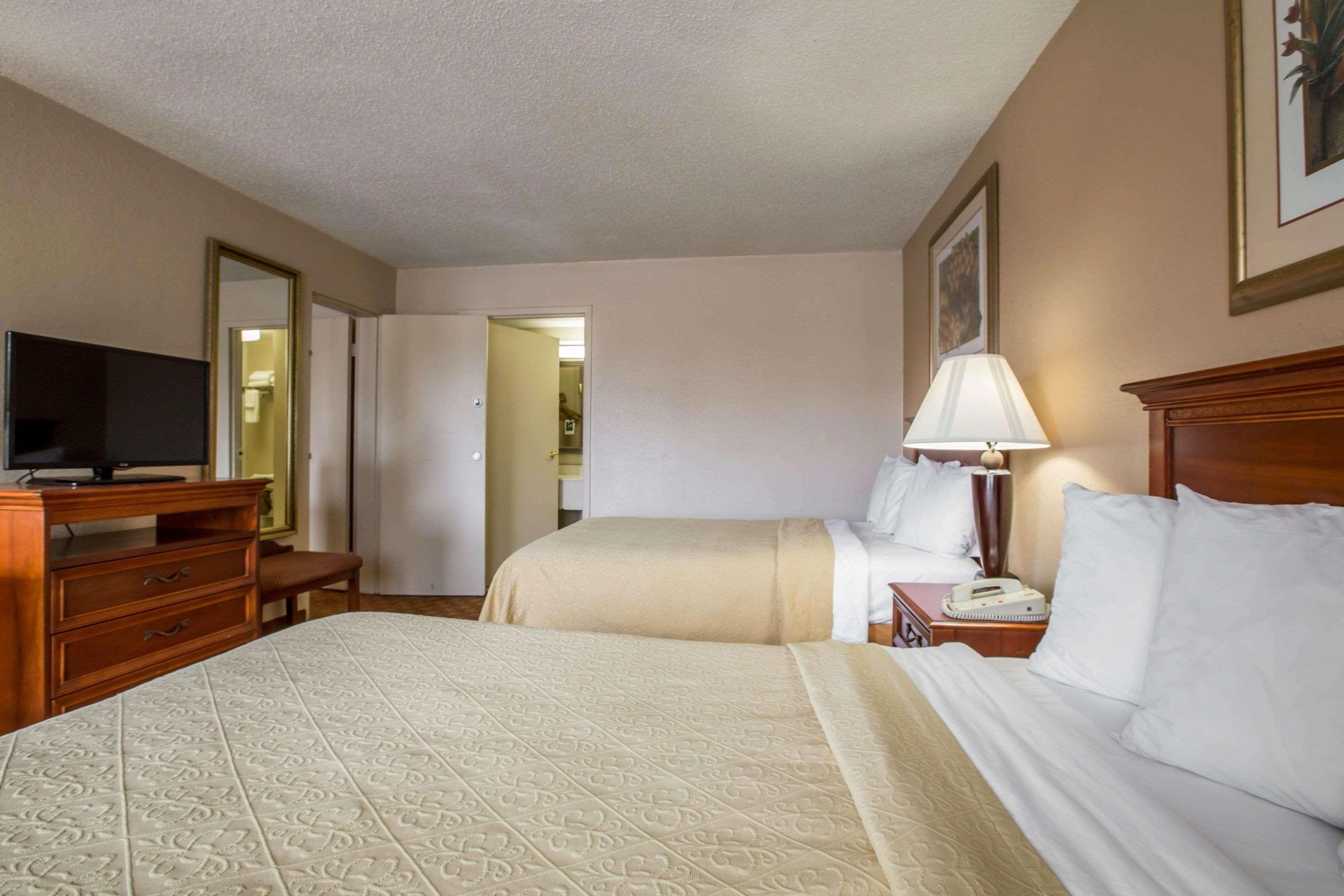 Quality & Hanes Mall Hotel Winston-Salem