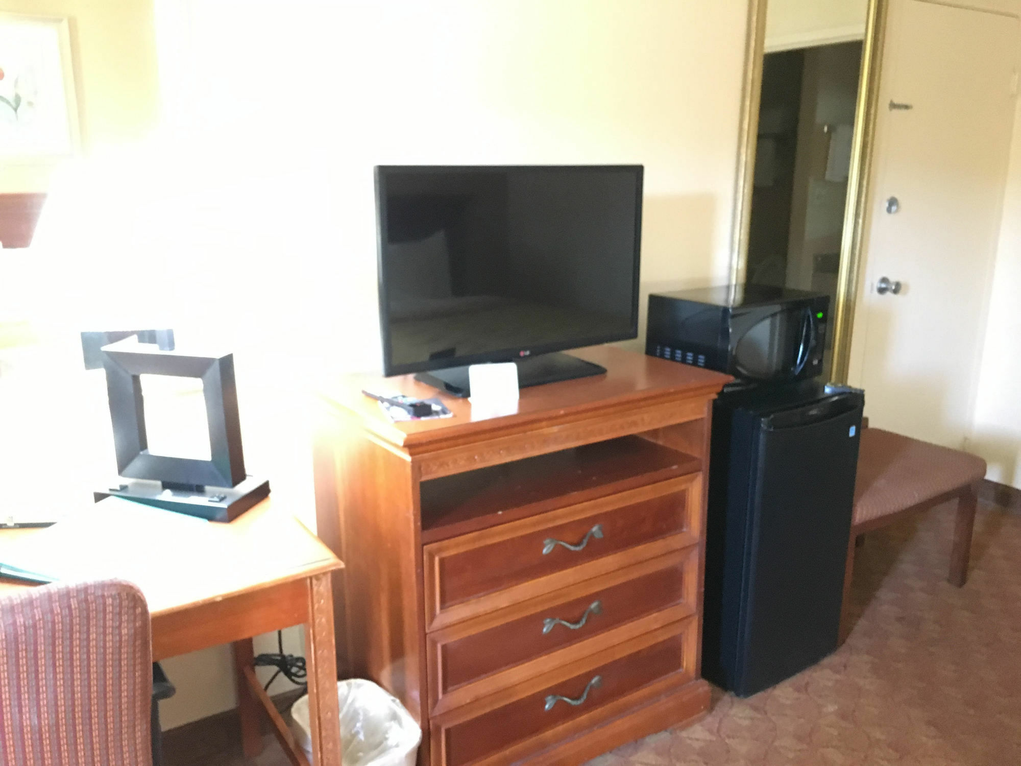 Hotel Quality & Hanes Mall Winston-Salem